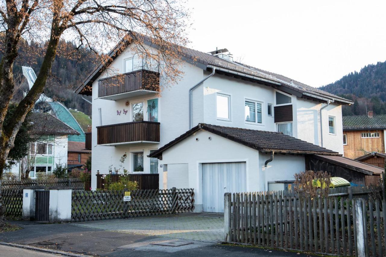Ueberflieger Apartment Garmisch-Partenkirchen Ngoại thất bức ảnh